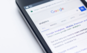 Peeking into Google's Search Algorithm- blog banner image